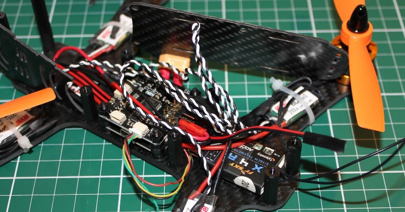 CP210FPV – Carbon FPV Racer der 210er Klasse