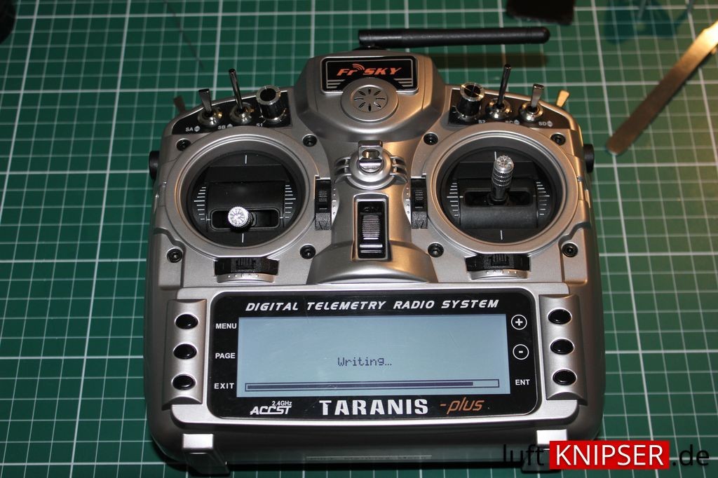 frsky_taranis_XJT_modul_flash_07